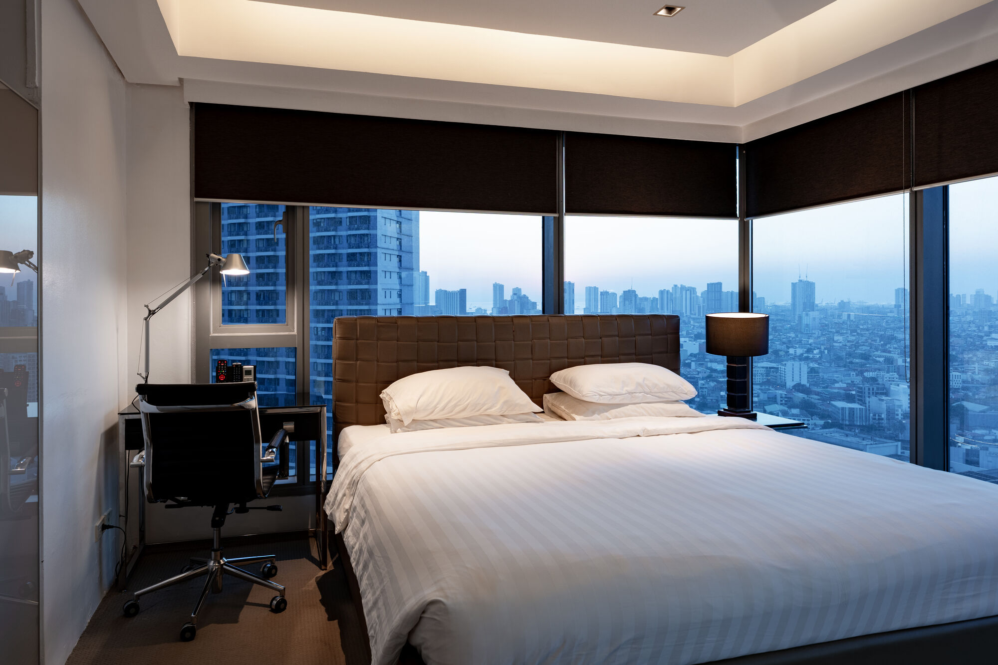Deluxe 2-Bedroom (7)