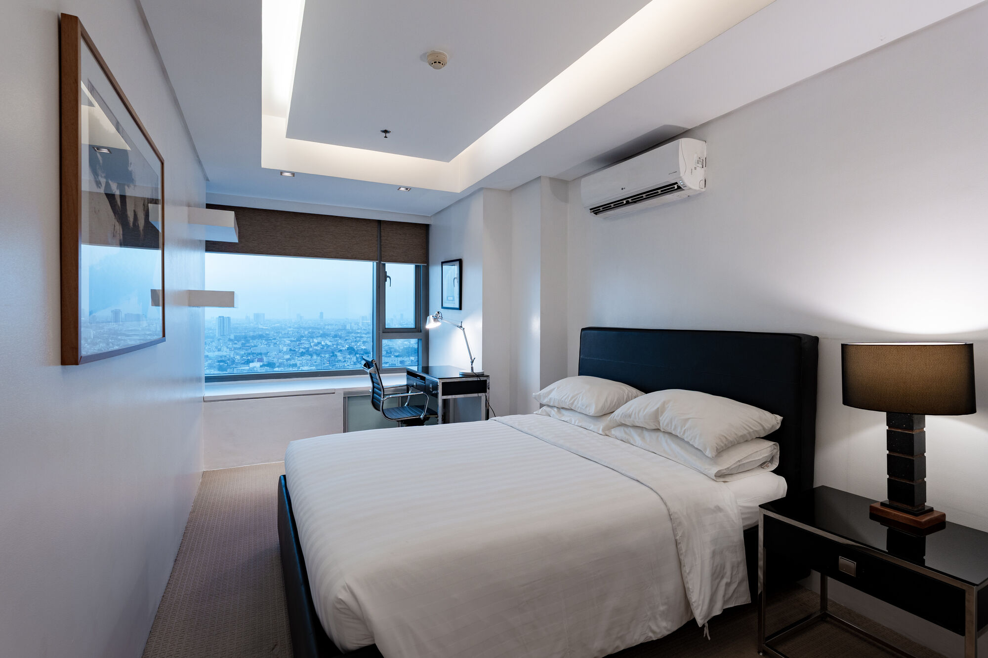 Deluxe 2-Bedroom (8)
