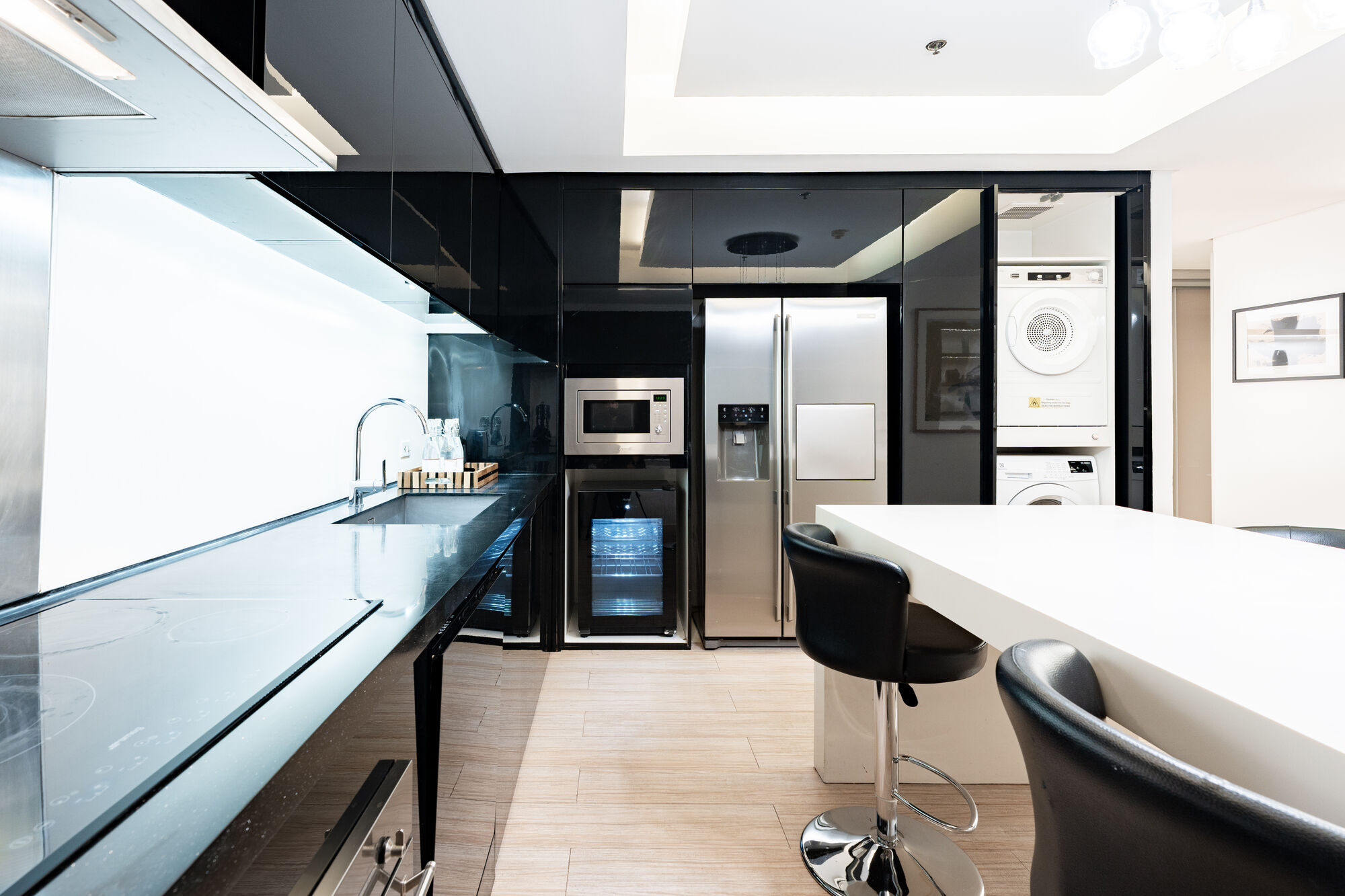 Deluxe 2-Bedroom (11)