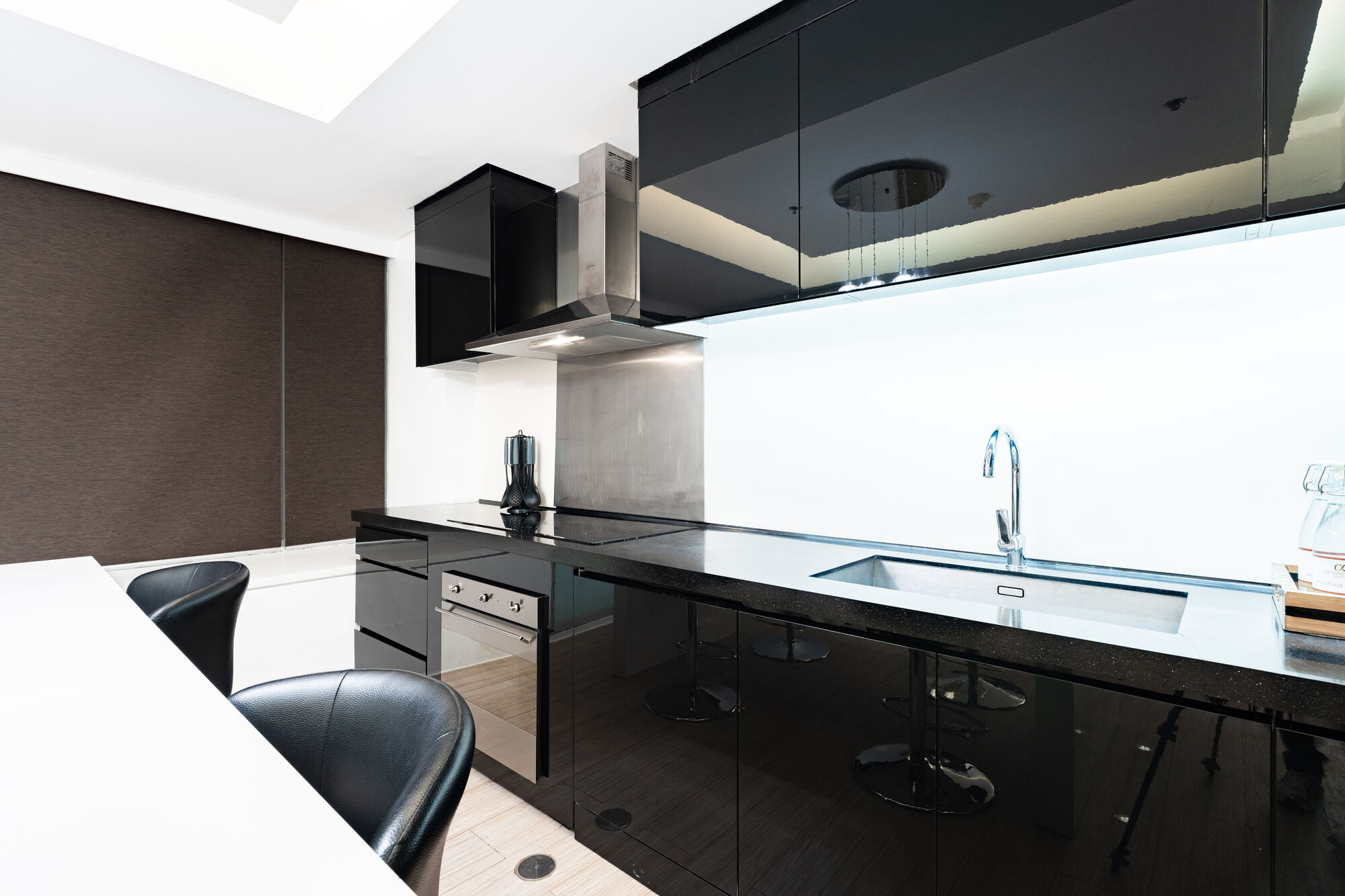 Deluxe 2-Bedroom (12)